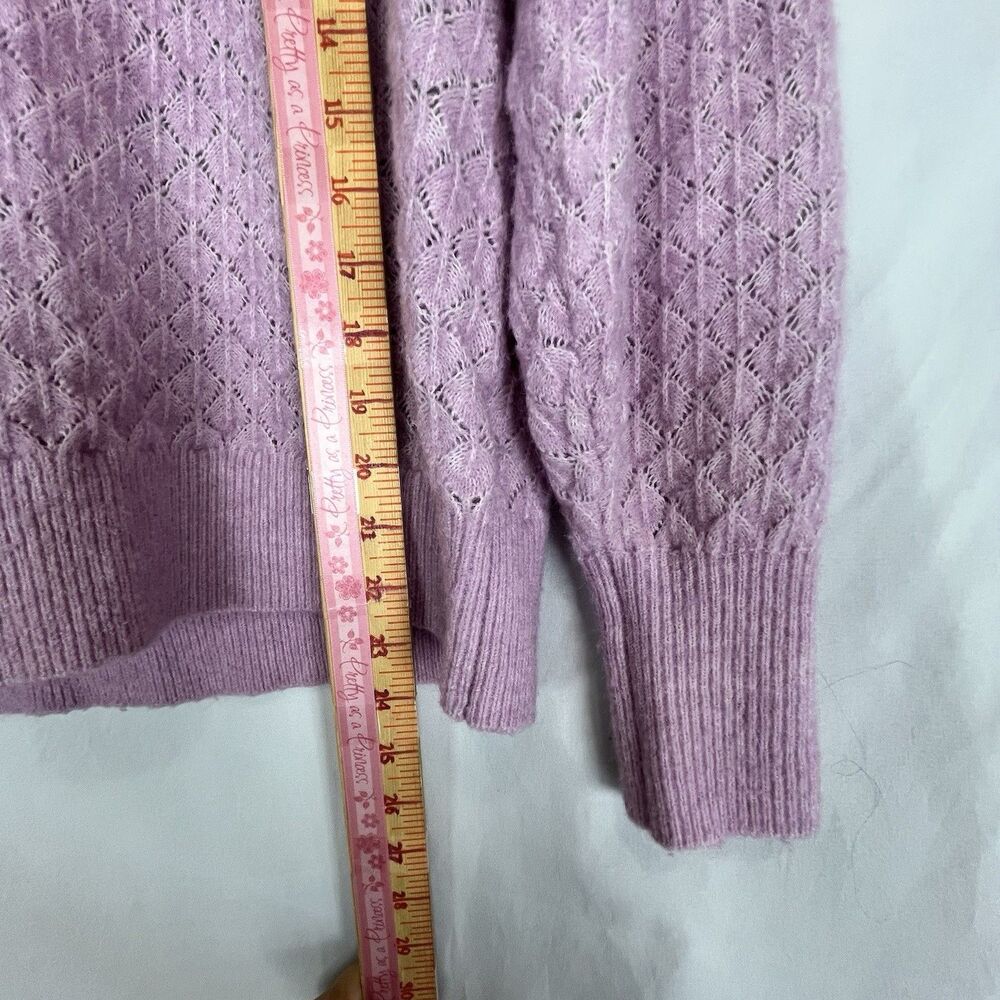 Old Navy Wool Blend Knit Sweater Women L Lavender Soft Textured Pullover - Picture 10 of 11